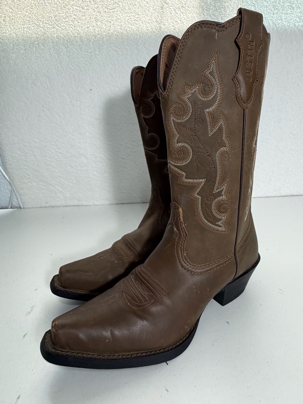 Justin Boots Womens Western Cowboy Boots Brown Embroidered Size 6 B